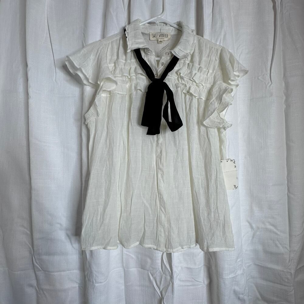 Sweet Wanderer NWT White Button Down Blouse Size L